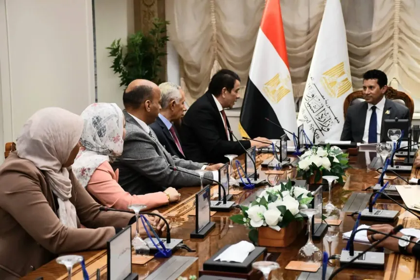 لمناقشة ادراج اللعبة ضمن دورة الألعاب الأفريقية 2027.. وزير الرياضة يلتقي رئيس اتحاد القوة