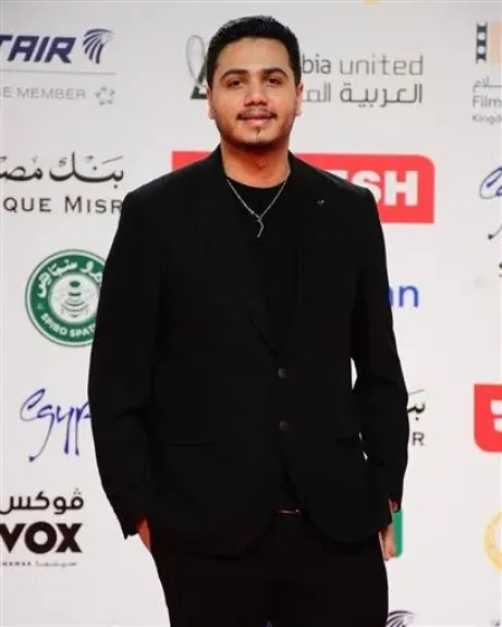 بعد ثلاث عقود من عرضة.. عمر محمد رياض يعود بالجزء الثاني من” لن أعيش في جلباب أبي ”