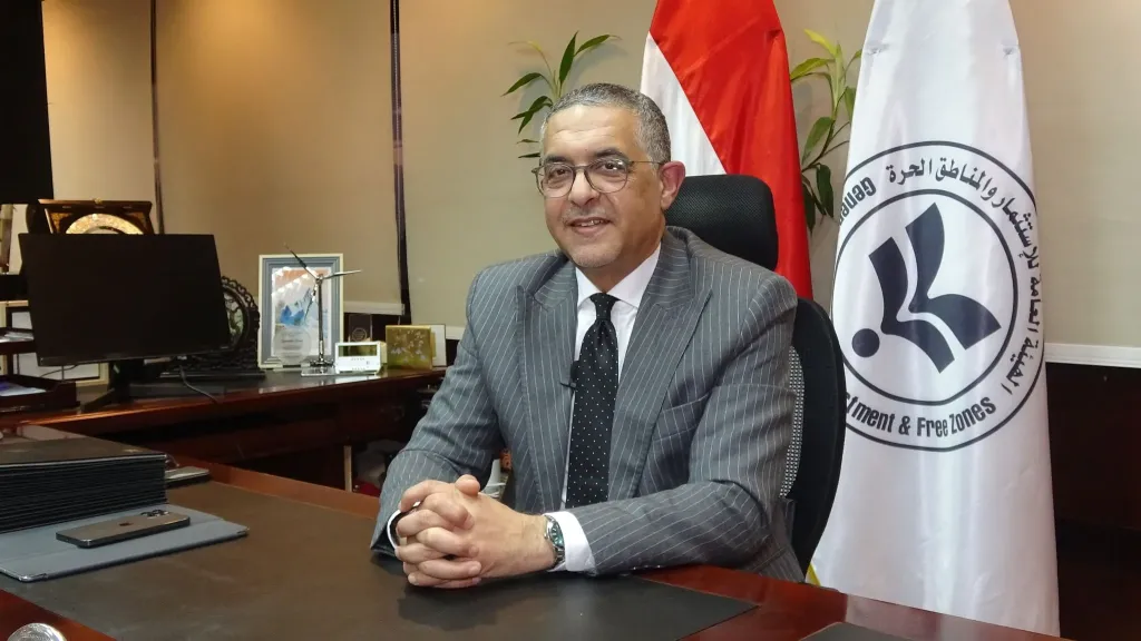  حسام هيبه الرئيس التنفيذي للهيئه العامه للاستثمار والمناطق الحرة