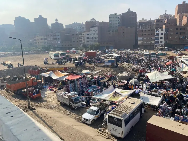 القليوبية تُنهي فوضى الأسواق العشوائية.. نقل سوق الأحد وتطوير شامل لمنطقة أم بيومي