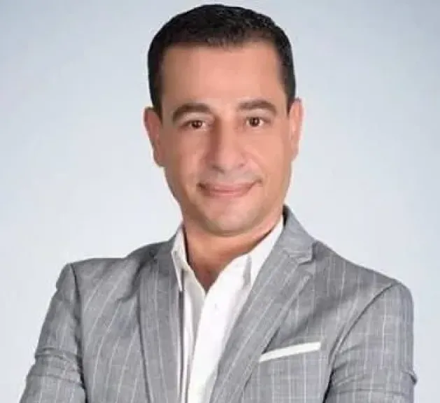 نقابة المهن التمثيلية تهنئ المخرج هشام عطوة برئاسة قطاع المسرح