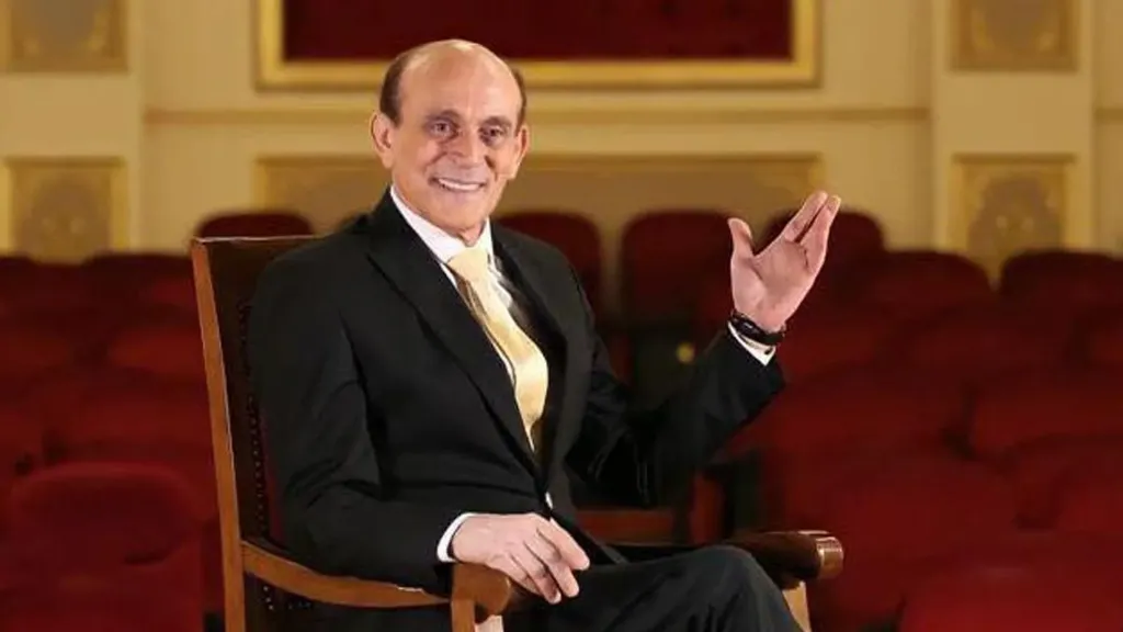 تقديرًا لمسيرته المضيئة.. اتحاد المبدعين العرب يمنح محمد صبحي وسام التفرد في الإبداع