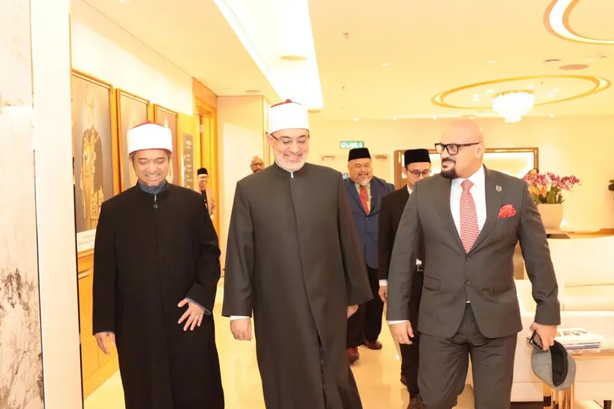 مفتي الجمهورية يصل إلى العاصمة الماليزية كوالالمبور في زيارة رسمية تستغرق عدة أيام