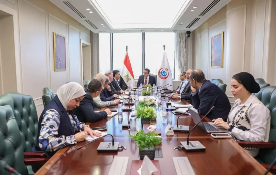 وزير الصحة يعقد اجتماعًا لمتابعة نتائج زيارته الرسمية إلى الصين