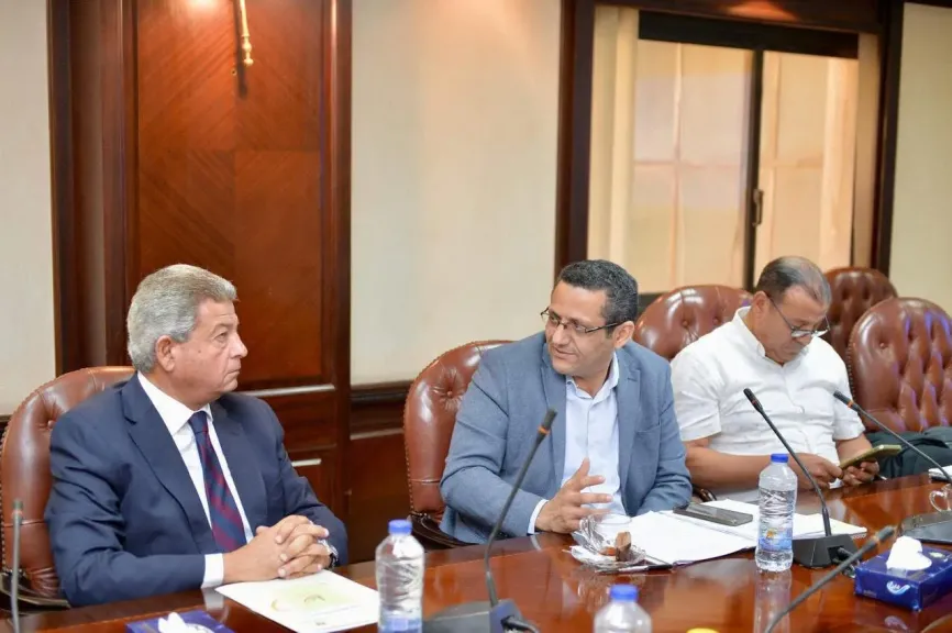 في إطار عمل اللجنة الرئيسية لتطوير الإعلام المصري.. لجنة التشريعات والقوانين ومواثيق الشرف تعقد أولى اجتماعاتها