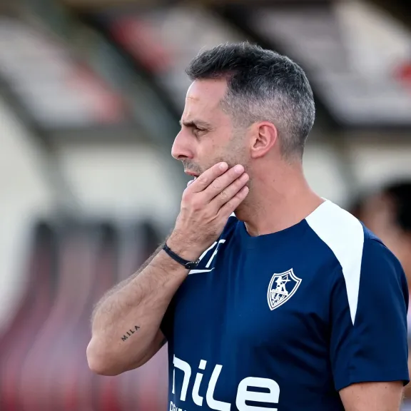 فيريرا يطالب بحل أزمة مستحقات لاعبي الزمالك قبل مواجهة ديكيداها