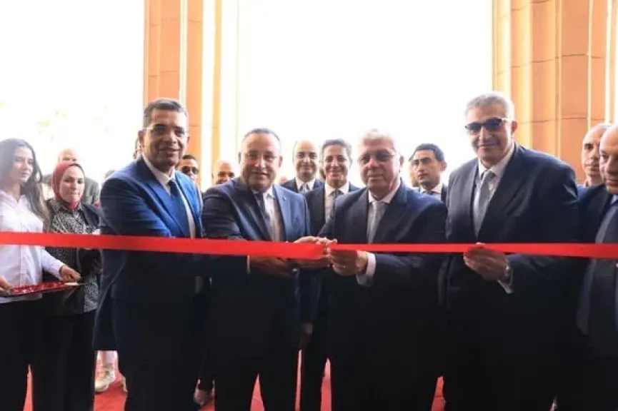 وزير التعليم العالي ورئيس جامعة الإسكندرية يفتتحان المرحلة الأولى من مشروع ترميم... وزير التعليم العالي ورئيس جامعة الإسكندرية يفتتحان المرحلة الأولى من مشروع ترميم ورفع كفاءة مباني كلية الهندسة بجامعة الإسكندرية