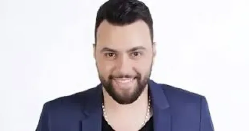 من المستفيد؟.. الملحن مدين يعبر عن غضبه بعد تسريب أغاني محمد فؤاد من المستفيد؟.. الملحن مدين يعبر عن غضبه بعد تسريب أغاني محمد فؤاد