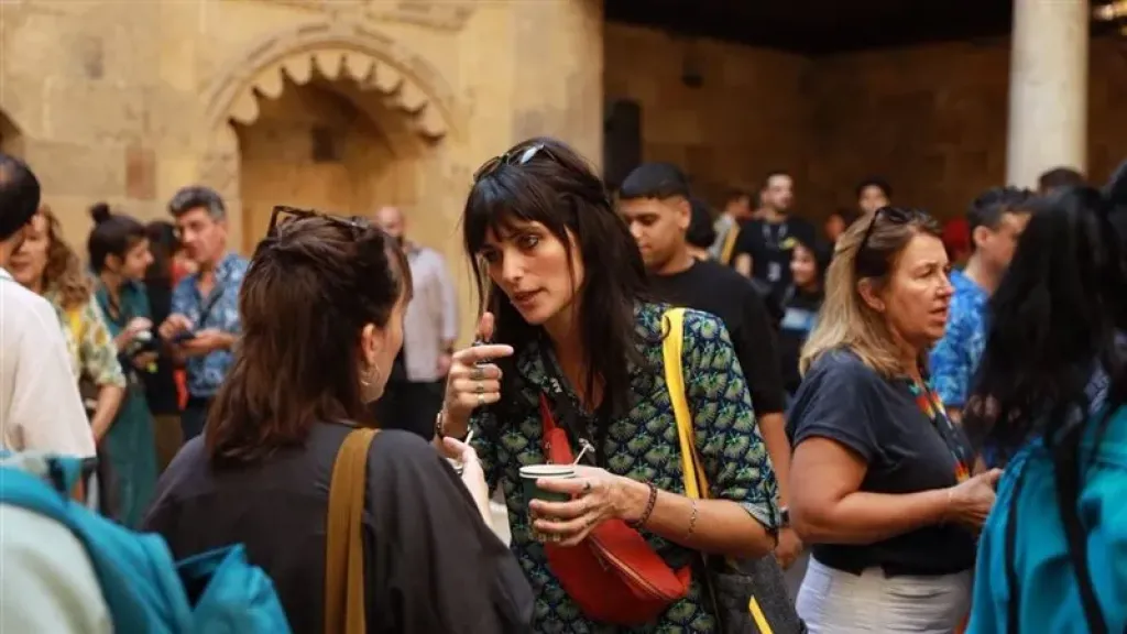 مهرجان «دي-كاف» يختتم فعالياته بعروض منوعة وجلسات مهنية تدعم المبدعين العرب مهرجان «دي-كاف» يختتم فعالياته بعروض منوعة وجلسات مهنية تدعم المبدعين العرب