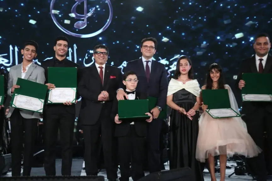 الموسيقى العربية يطوى الصفحة الاخيرة من إصداره 33 علي أنغام الرباعي وسوما..... الموسيقى العربية يطوى الصفحة الاخيرة من إصداره 33 علي أنغام الرباعي وسوما.. وتوزيع جوائز المهرجان