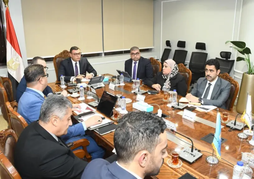 وزير الإسكان يتابع سير العمل بقطاع التخطيط والمشروعات بهيئة المجتمعات العمرانية وموقف... وزير الإسكان يتابع سير العمل بقطاع التخطيط والمشروعات بهيئة المجتمعات العمرانية وموقف طرح الفرص الاستثمارية بالمدن الجديدة