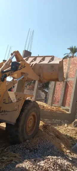 محافظ أسيوط: استرداد 1294 فدانًا و6 آلاف متر مربع خلال حملة لإزالة... محافظ أسيوط: استرداد 1294 فدانًا و6 آلاف متر مربع خلال حملة لإزالة 64 حالة تعدي