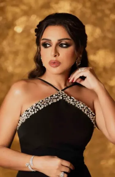 ”أنغام” تفتح أبواب باريس بصوتها الذهبي بعد تألقها في لندن ”أنغام” تفتح أبواب باريس بصوتها الذهبي بعد تألقها في لندن