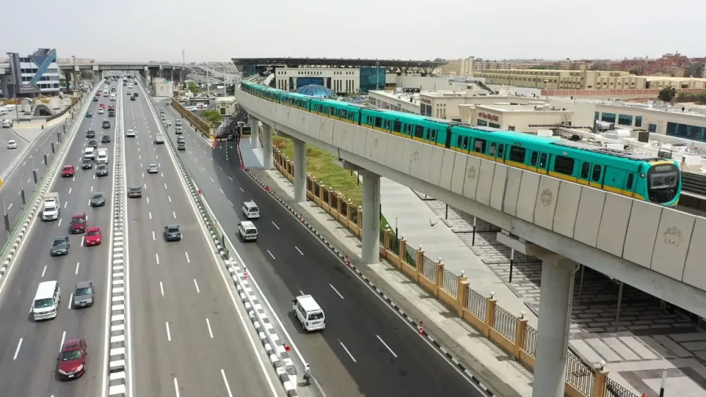 مصر تحصد ثمار تطوير البنية التحتية: قفزات نوعية في التصنيفات العالمية للطرق... مصر تحصد ثمار تطوير البنية التحتية: قفزات نوعية في التصنيفات العالمية للطرق والموانئ