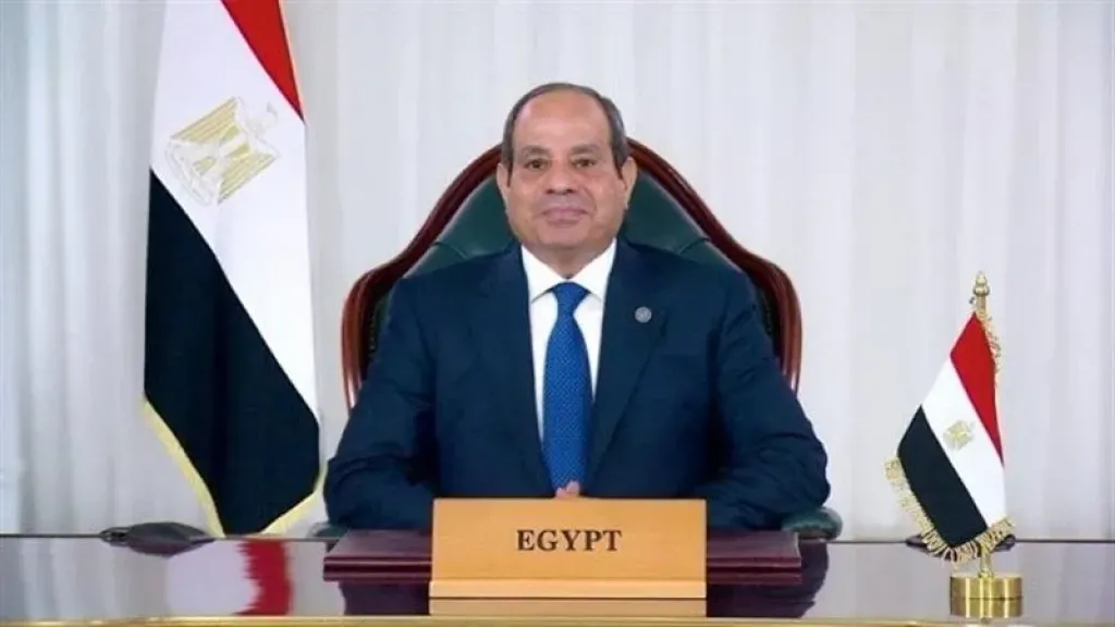 تسلم أوراق اعتماد 23 سفيرًا جديدًا لدى مصر بقصر الاتحادية تسلم أوراق اعتماد 23 سفيرًا جديدًا لدى مصر بقصر الاتحادية