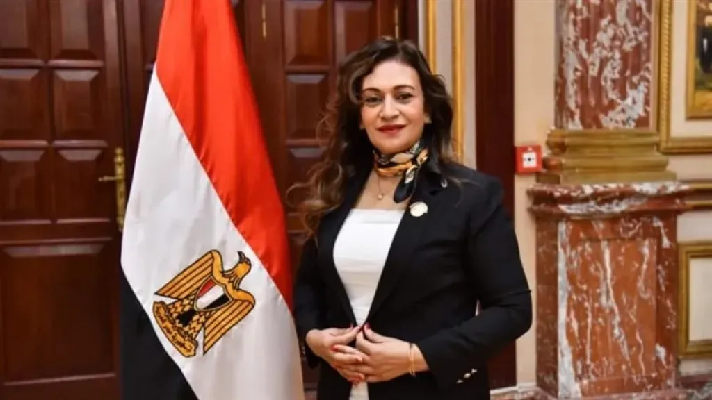 النائبة إيفا فارس تتقدم بثلاثة مقترحات تحت قبة الشيوخ مع بدء أعمال... النائبة إيفا فارس تتقدم بثلاثة مقترحات تحت قبة الشيوخ مع بدء أعمال المجلس