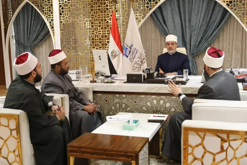 مفتي الجمهورية يجتمع بمدير مركز الإمام الليث بن سعد لفقه التعايش لمناقشة ملامح انطلاق العمل بالمركز وخطته العلمية