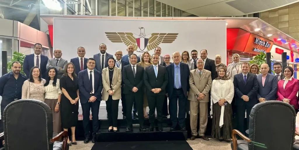 تعاون إستراتيجي بين ” القابضة للمطارات وأورنچ مصر ” لإطلاق أول مساعد... تعاون إستراتيجي بين ” القابضة للمطارات وأورنچ مصر ” لإطلاق أول مساعد رقمي ذكي بالمطارات المصرية