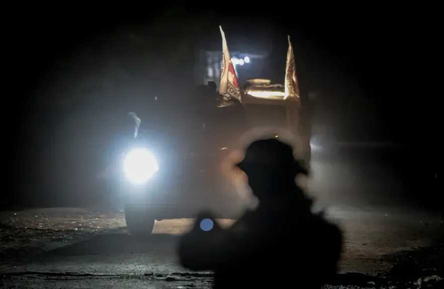 حماس : سنسلم جثة أسير إسرائيلي تم استخراجها اليوم عند الساعة 9... حماس : سنسلم جثة أسير إسرائيلي تم استخراجها اليوم عند الساعة 9 مساء بتوقيت غزة