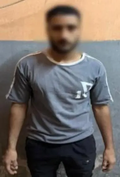 من الفيسبوك إلى القسم.. منشور يكشف اعتداء صاحب فاترينة سجائر على جيرانه... من الفيسبوك إلى القسم.. منشور يكشف اعتداء صاحب فاترينة سجائر على جيرانه بشبرا الخيمة