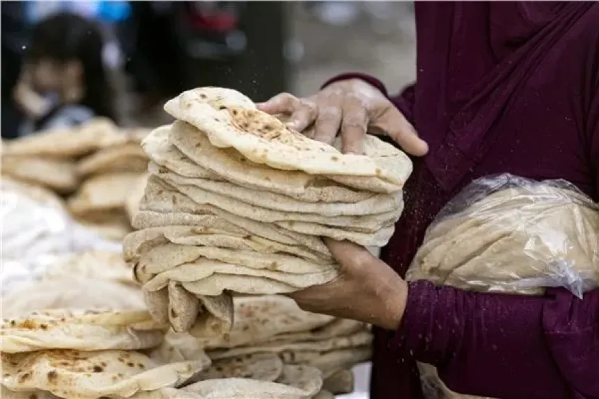 التموين: استمرار ثبات سعر رغيف الخبز المدعم عند 20 قرشًا رغم زيادة... التموين: استمرار ثبات سعر رغيف الخبز المدعم عند 20 قرشًا رغم زيادة أسعار السولار