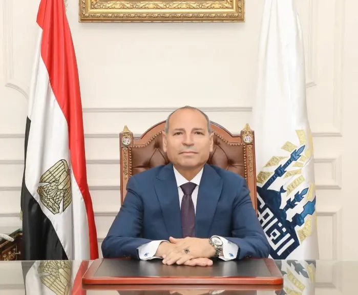 محافظ القاهرة يحظر بيع الإسكُوتر الكهربائي ويمنع سير التوكتوك في الشوارع الرئيسية محافظ القاهرة يحظر بيع الإسكُوتر الكهربائي ويمنع سير التوكتوك في الشوارع الرئيسية