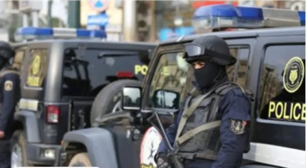 متهم في عدة قضايا.. كشف هوية شاب عُثر على جثته متفحمة في... متهم في عدة قضايا.. كشف هوية شاب عُثر على جثته متفحمة في زراعات قنا