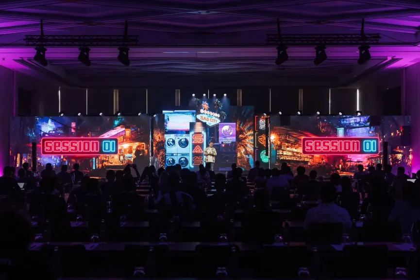 هجمات متقدمة مدعومة بالذكاء الاصطناعي تستهدف أجهزة المديرين التنفيذيين العاملة بنظامي Windows... هجمات متقدمة مدعومة بالذكاء الاصطناعي تستهدف أجهزة المديرين التنفيذيين العاملة بنظامي Windows وmacOS