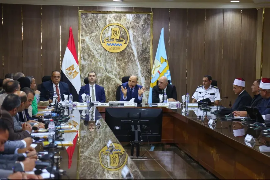 محافظ كفرالشيخ يترأس المجلس التنفيذي لمناقشة عدد من القرارات والموضوعات الخدمية والتنموية محافظ كفرالشيخ يترأس المجلس التنفيذي لمناقشة عدد من القرارات والموضوعات الخدمية والتنموية