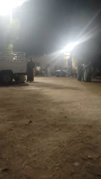 4 عمال ماتوا خلال عملهم.. ننشر صور انهيار أسر ضحايا الصعق الكهربائي... 4 عمال ماتوا خلال عملهم.. ننشر صور انهيار أسر ضحايا الصعق الكهربائي في قنا من أمام المشرحة