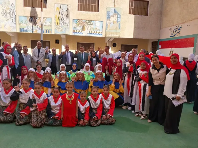 محافظ أسيوط يحضر طابور الصباح ويلقى كلمة بمناسبة افتتاح المتحف المصرى محافظ أسيوط يحضر طابور الصباح ويلقى كلمة بمناسبة افتتاح المتحف المصرى