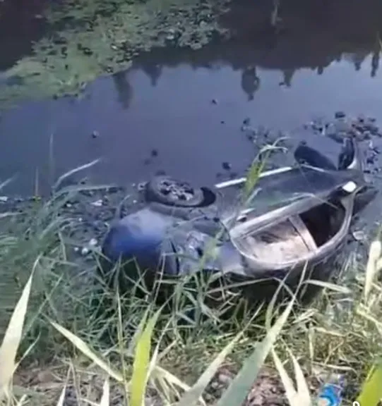 سقوط سيارة ملاكى بالـ“رشاح” في طوخ.. ونجاة السائق دون إصابات والأمن يعيد... سقوط سيارة ملاكى بالـ“رشاح” في طوخ.. ونجاة السائق دون إصابات والأمن يعيد الحركة للطريق