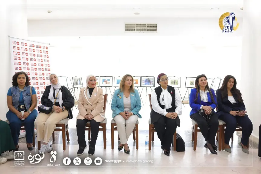 المستشارة أمل عمار تتفقد أنشطة برنامج نورة بحي الأسمرات المستشارة أمل عمار تتفقد أنشطة برنامج نورة بحي الأسمرات