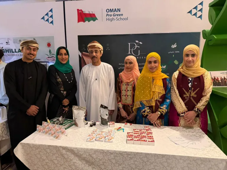 السفير العُماني في القاهرة يشيد بفوز شركة “قشور” كأفضل شركة طلابية على... السفير العُماني في القاهرة يشيد بفوز شركة “قشور” كأفضل شركة طلابية على مستوى الوطن العربي