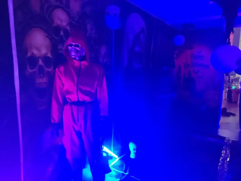 سياح الغردقة يحتفلون بالهالويين وسط نسب إشغال مرتفعة سياح الغردقة يحتفلون بالهالويين وسط نسب إشغال مرتفعة