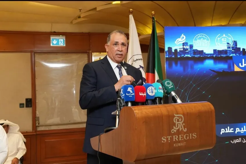 عبدالحليم علام في مؤتمر المحاماة الكويتي: مهنة تتجدد بتجدد الزمان وتواكب تحديات... عبدالحليم علام في مؤتمر المحاماة الكويتي: مهنة تتجدد بتجدد الزمان وتواكب تحديات العصر