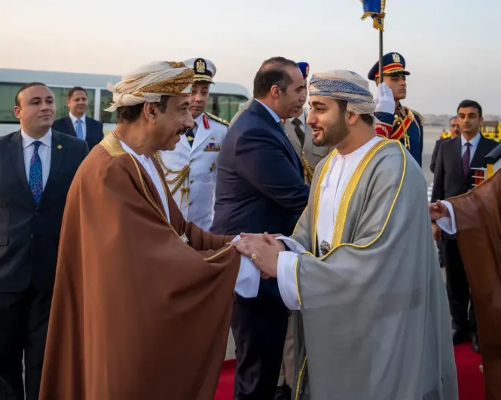 ذي يزن بن هيثم يصل إلى القاهرة للمشاركة غدا في افتتاح المتحف... ذي يزن بن هيثم يصل إلى القاهرة للمشاركة غدا في افتتاح المتحف المصري الكبير