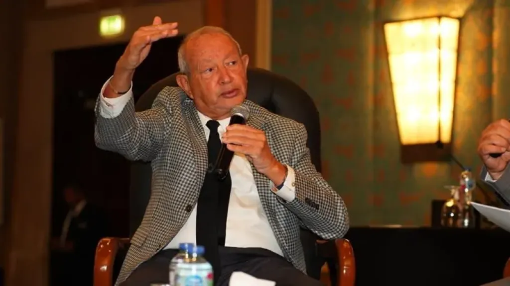 ”مصري أصيل”.. نجيب ساويرس يشيد بالفنان فاروق حسني صاحب فكرة المتحف الكبير ”مصري أصيل”.. نجيب ساويرس يشيد بالفنان فاروق حسني صاحب فكرة المتحف الكبير