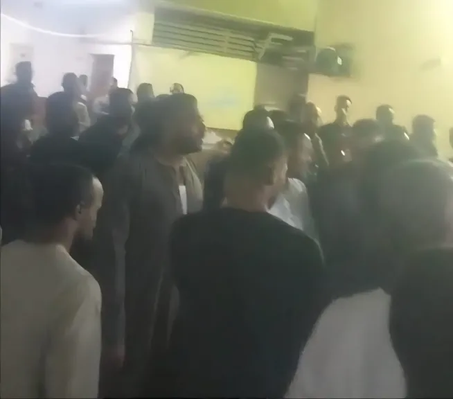 القرية كلها بتبكي عليه.. تشييع جثمان موظف صحة قُتل خلال فض مشاجرة في قنا