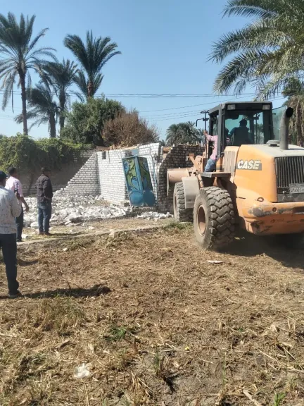 محافظ أسيوط: استرداد 39 فدانًا و520 مترًا مربعًا خلال تنفيذ 17 قرار إزالة