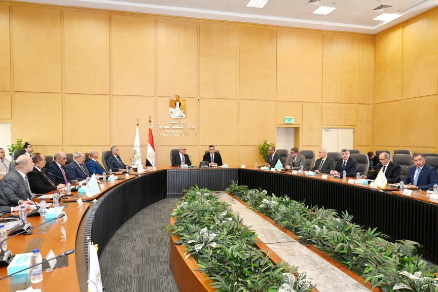 وزير الاسكان