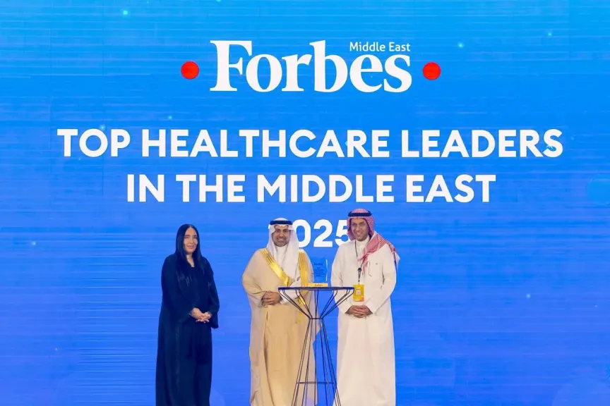 ضمن فعاليات ملتقى” فوربس” وزير الصحة السعودي يكرم قادة الرعاية الصحية بالشرق الأوسط