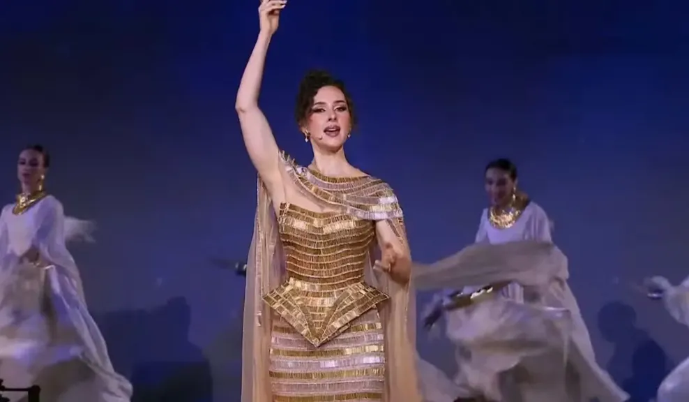 بعد تصدر اسمها التريند في حفل افتتاح المتحف المصري الكبير.. من هي... بعد تصدر اسمها التريند في حفل افتتاح المتحف المصري الكبير.. من هي السوبرانو العالمية شيرين أحمد طارق؟