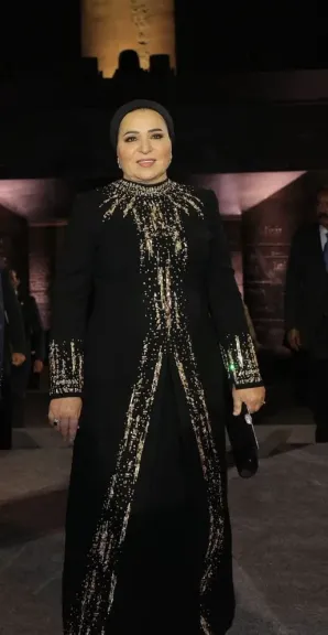 لماذا تصدر فستان السيدة انتصار السيسي تريند افتتاح المتحف المصري الكبير؟ لماذا تصدر فستان السيدة انتصار السيسي تريند افتتاح المتحف المصري الكبير؟