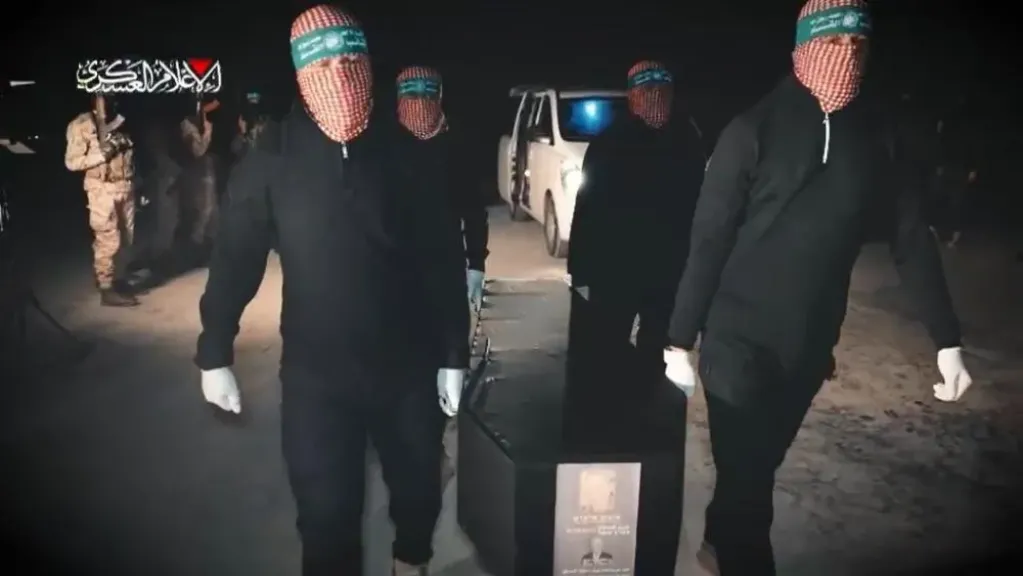 القسام : تسلم جثث 3  إسرائيليين ضمن المرحلة الأولى من اتفاق وقف إطلاق النار