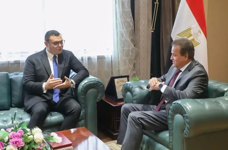 وزيرا الصحة والإسكان يشهدان توقيع مذكرة تفاهم لتطوير المنشآت الصحية بالمدن الجديدة