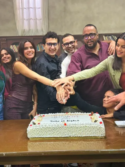 المخرج بلال العربي يعلن انتهاء تصوير مسلسل الميكرو دراما ”خطوط عريضة”