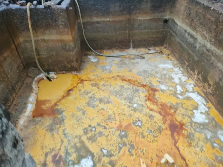 حملة تموينية مكبرة تضبط كميات ضخمة من السلع المغشوشة والزيوت مجهولة المصدر بدسوق