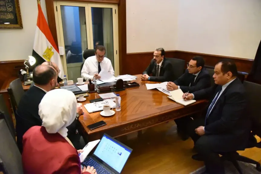وزير الصحة يبحث آليات تطبيق قانون المسؤولية الطبية اللجنة العليا للمسؤولية الطبية وسلامة المرضى