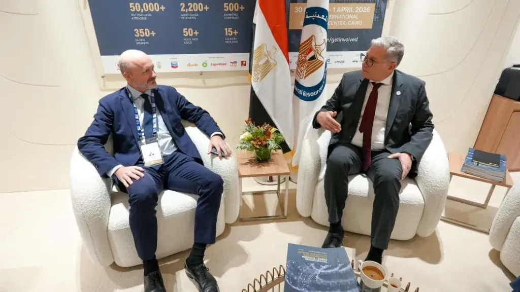 لقاءات مكثفة لوزير البترول مع قادة الشركات العالمية في ختام أديبك 2025